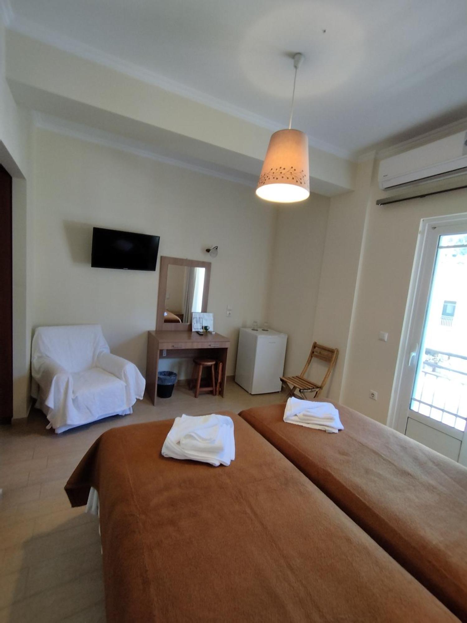 Ilios Hotel Lakka  Bagian luar foto