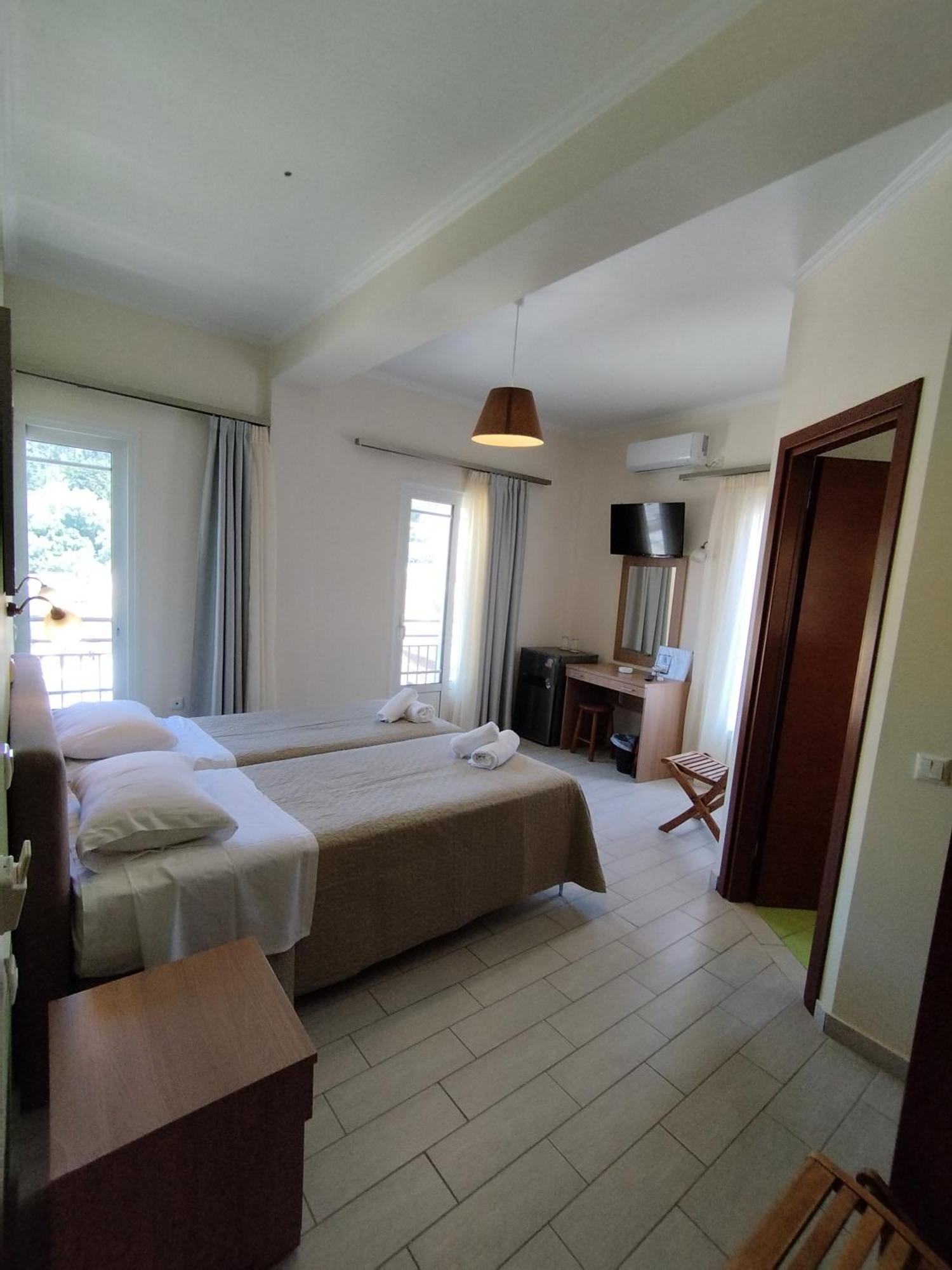 Ilios Hotel Lakka  Bagian luar foto